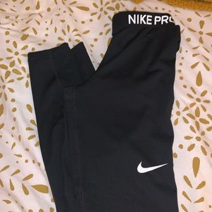 NIKE Pro Leggings